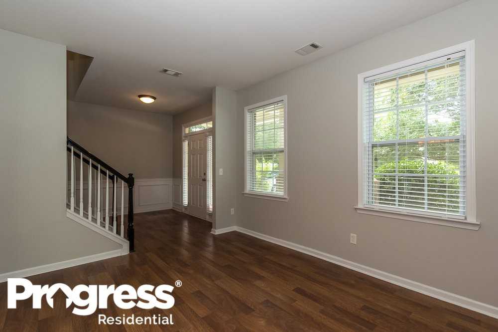 124 Lakeshore Pkwy - Photo 3 of 19