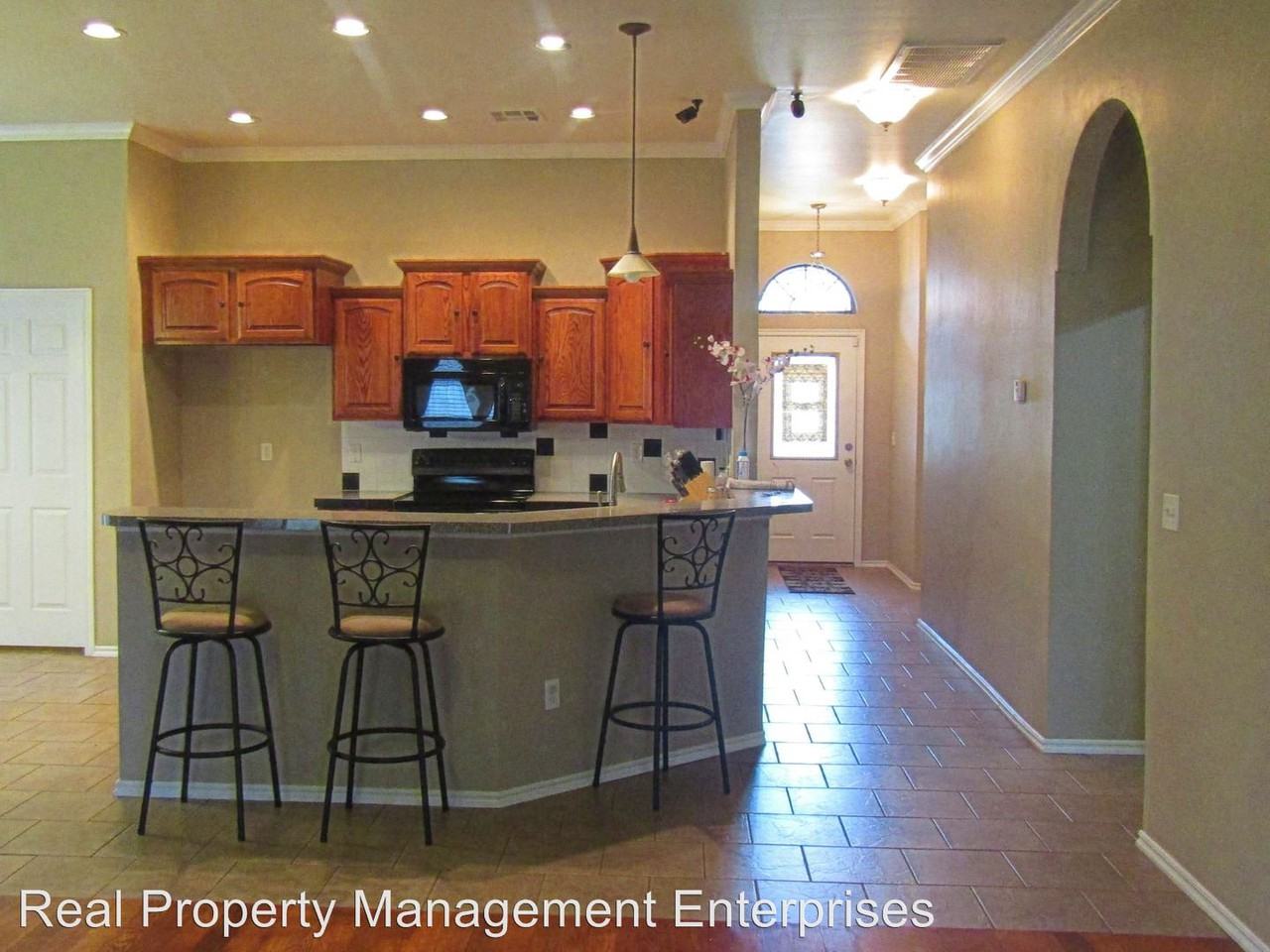 6720 Greenway Dr - Photo 3 of 16