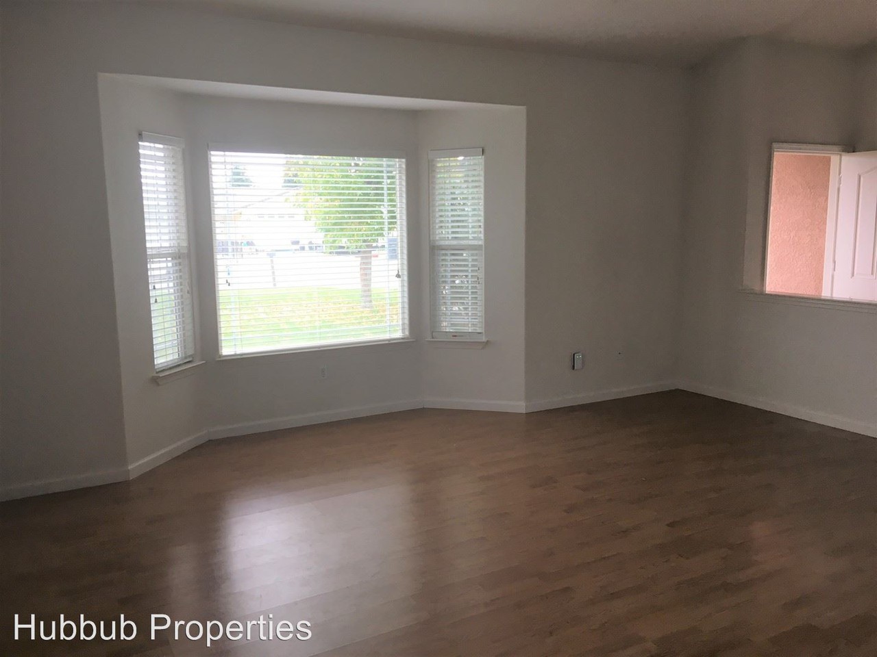 19505 Covington Mill Dr - Photo 3 of 25