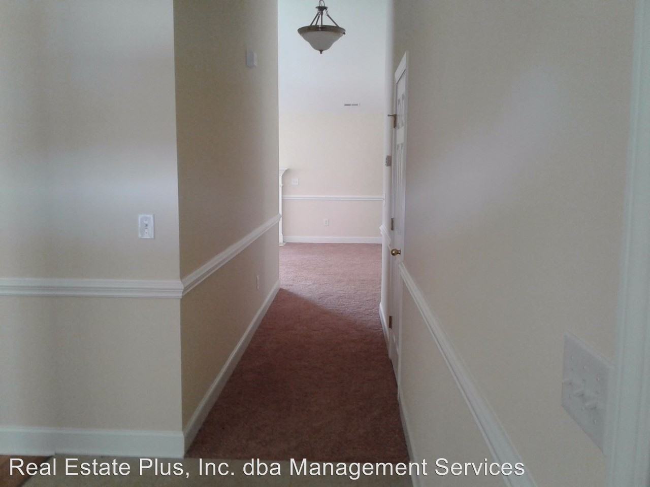 111 Jubilee Pl - Photo 3 of 34