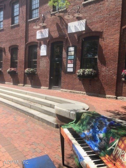 5 Market Square - Photo 2 of 18