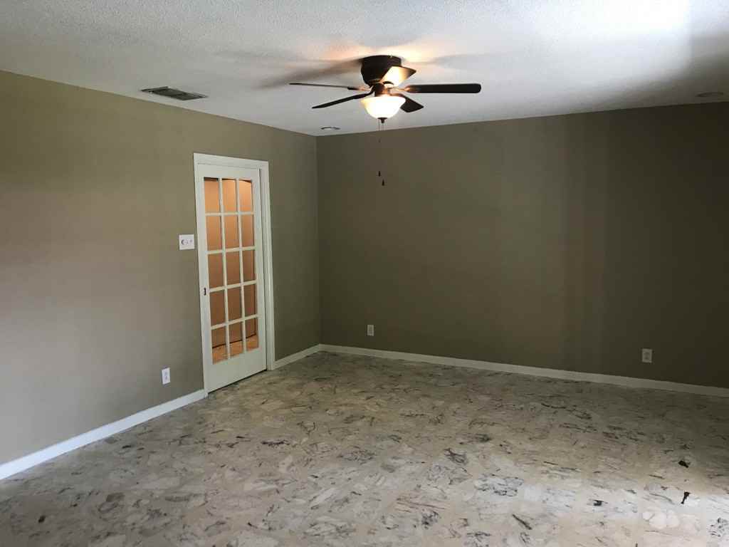 2315 Guerrero St - Photo 3 of 15