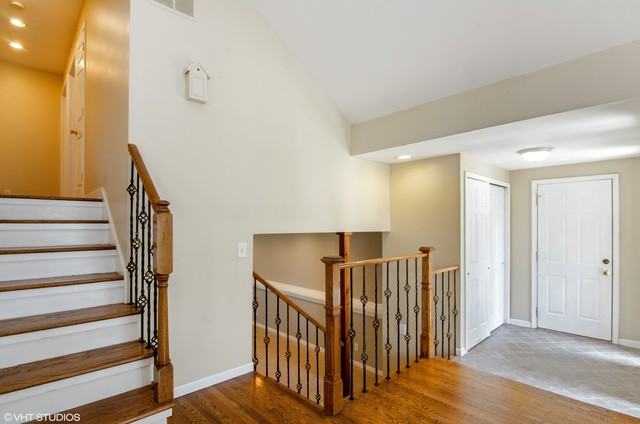 642 S Brentwood Dr - Photo 2 of 22