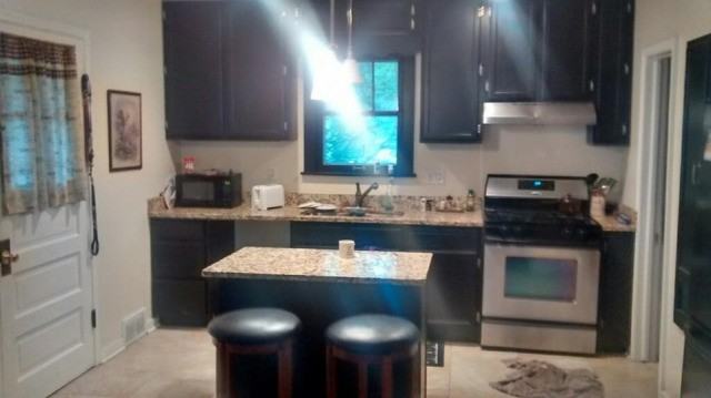 10110 N Main St - Photo 3 of 7