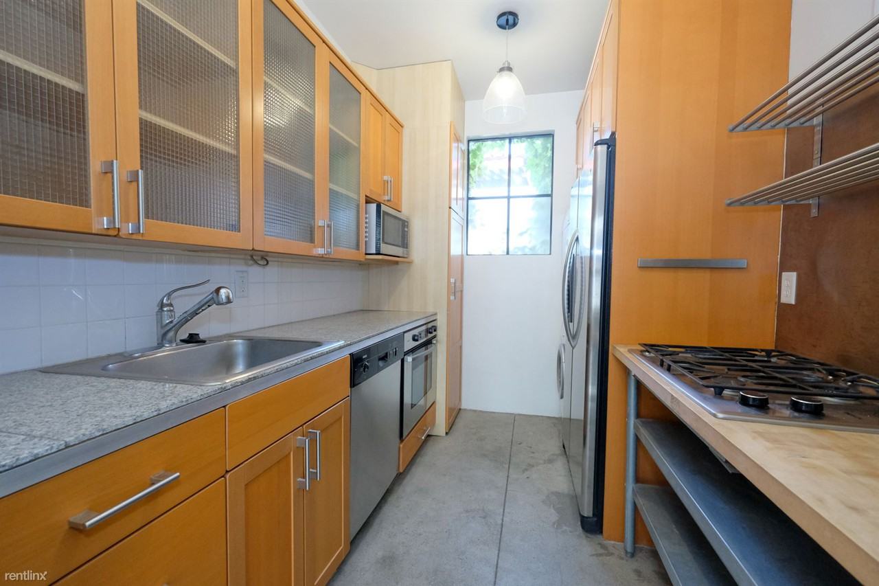 336 Broadway - Photo 3 of 25