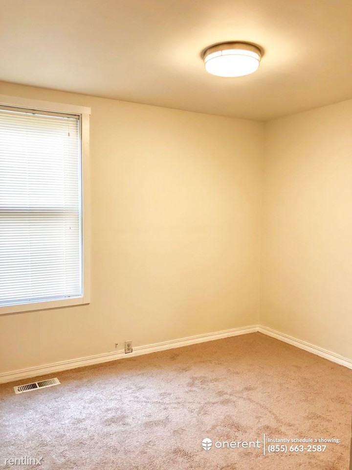 9131 8th Ave S - Photo 2 of 8