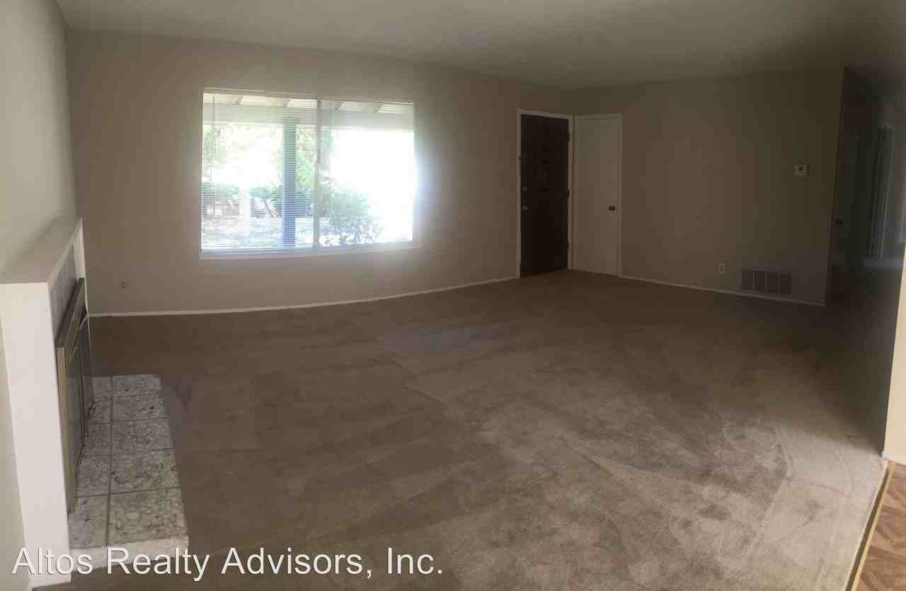 575 Albion Ct - Photo 2 of 13