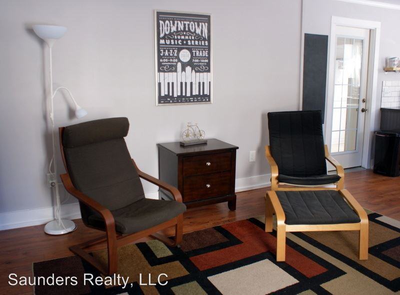 620 Hunter Ave - Photo 3 of 18