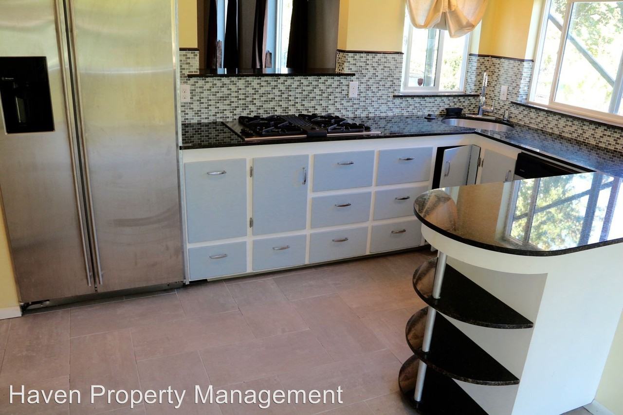 4041 S 148th St - Photo 2 of 13