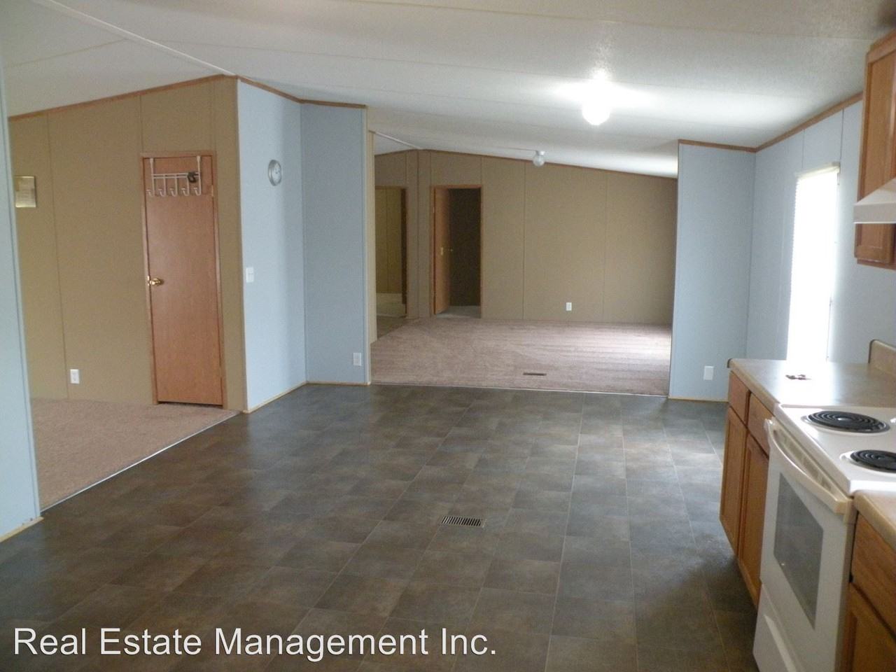 290 Taylor Rd - Photo 3 of 13