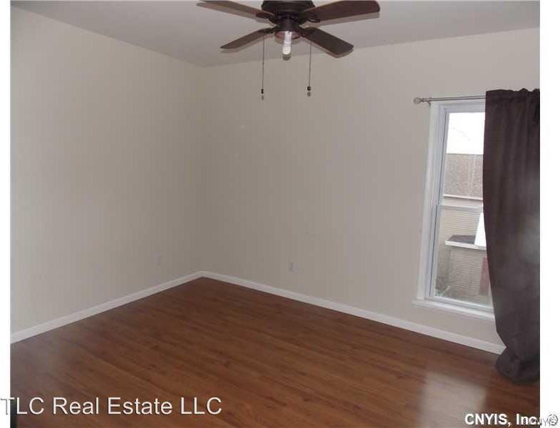 118 S Washington St - Photo 2 of 28