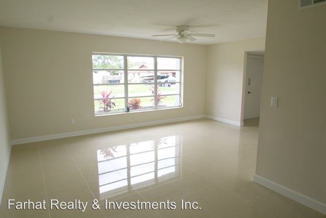 336 SE Tranquilla Ave - Photo 3 of 19