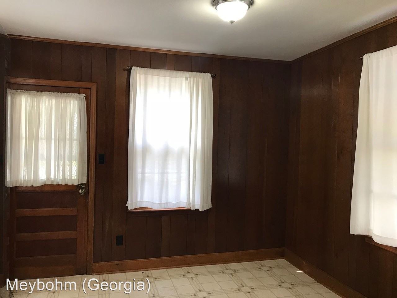 1719 King Woods Dr - Photo 3 of 10