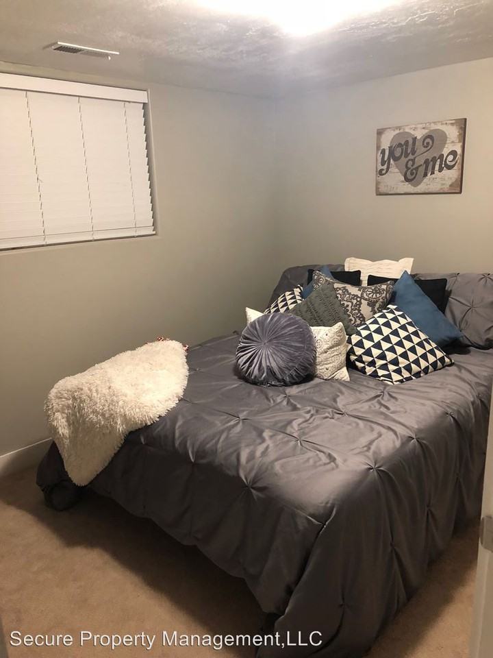 845 W 1600 N - Photo 2 of 11