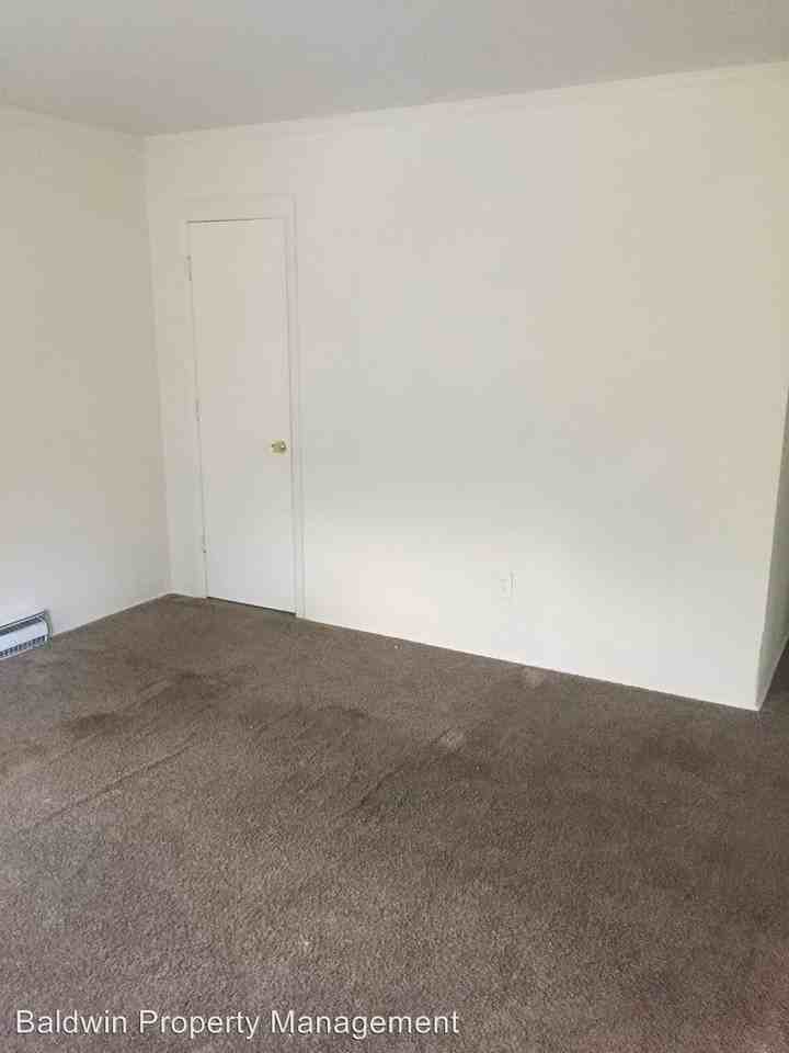 2518 Patria St - Photo 2 of 7