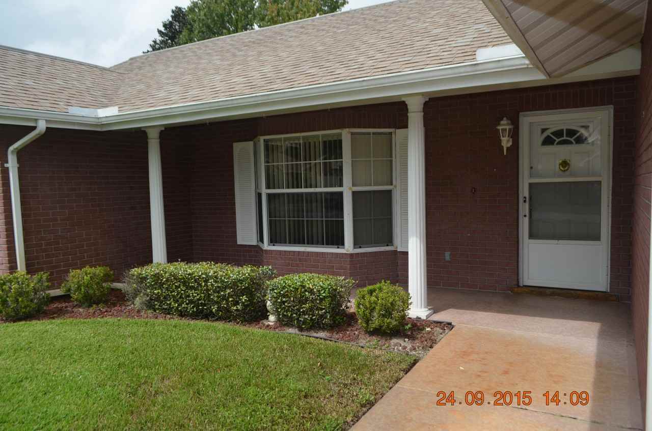 215 Quaker Ridge Dr - Photo 2 of 15