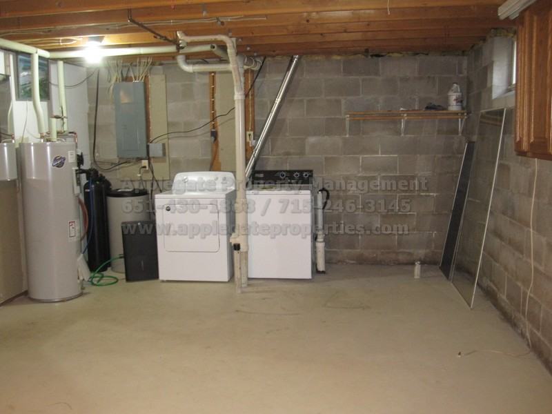 1909 Riverview Ln - Photo 2 of 22