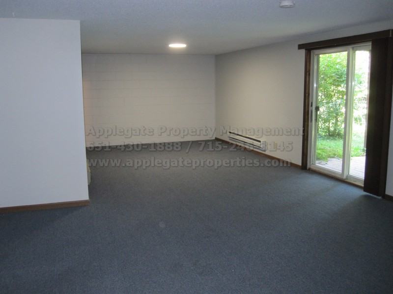 1909 Riverview Ln - Photo 3 of 22