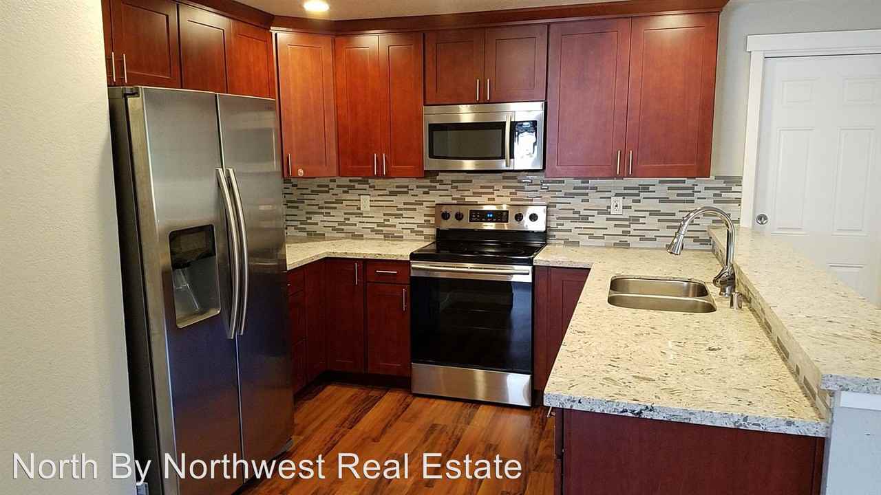 21636 SE 268th St - Photo 3 of 11
