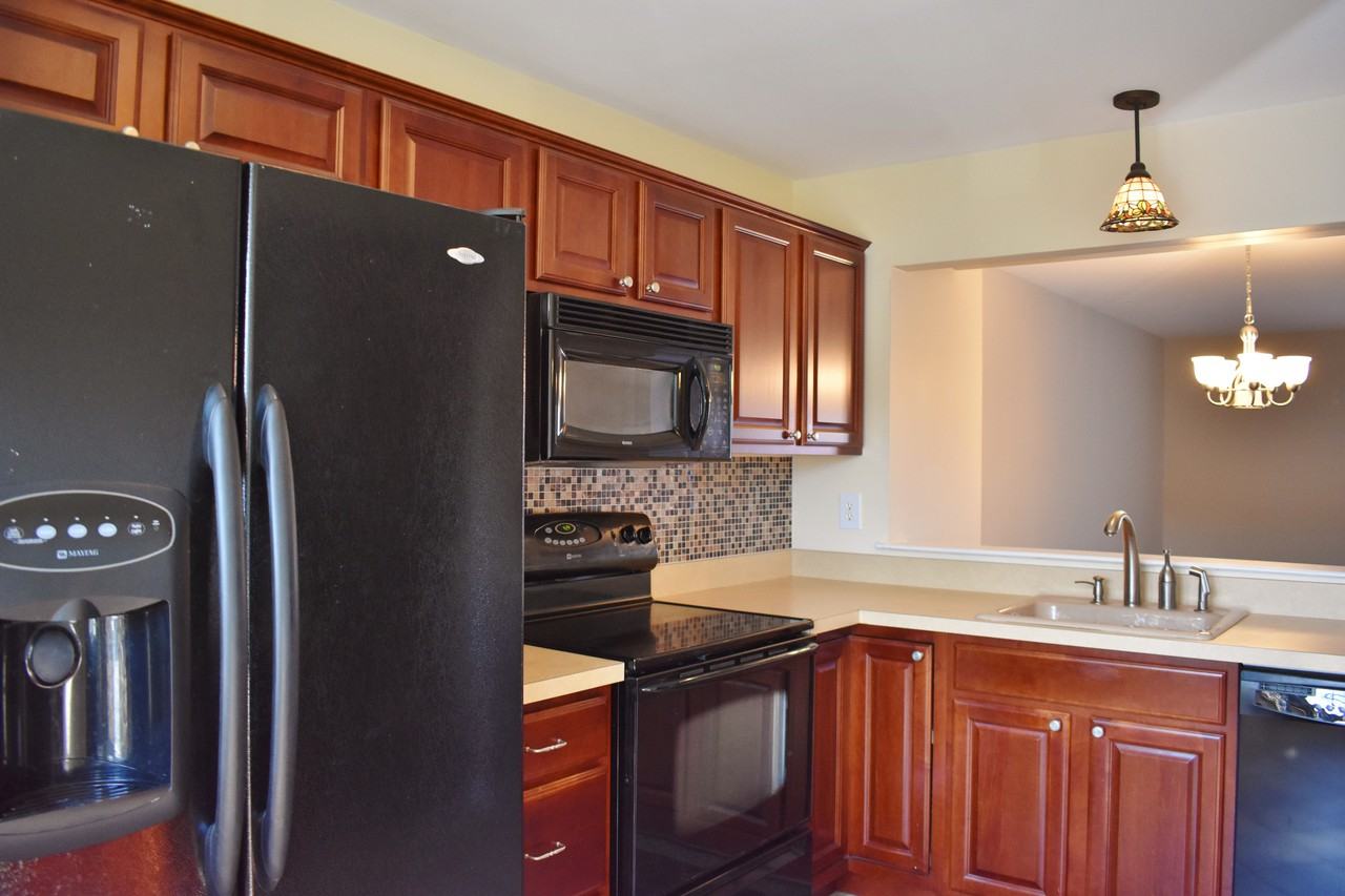 3826 Crestvale Terrace - Photo 3 of 20