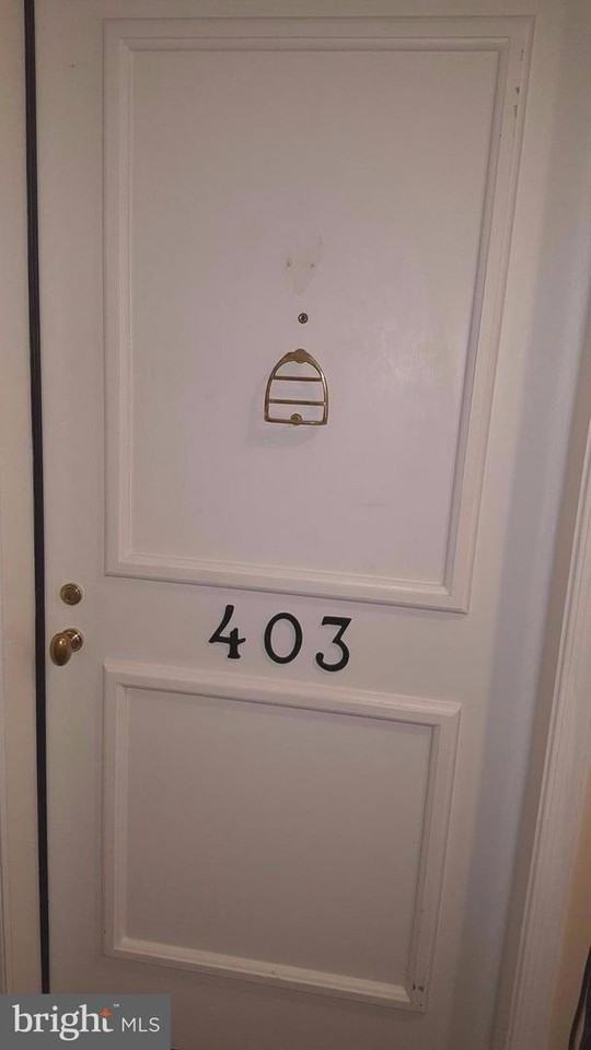 115 N Lee St - Photo 3 of 20