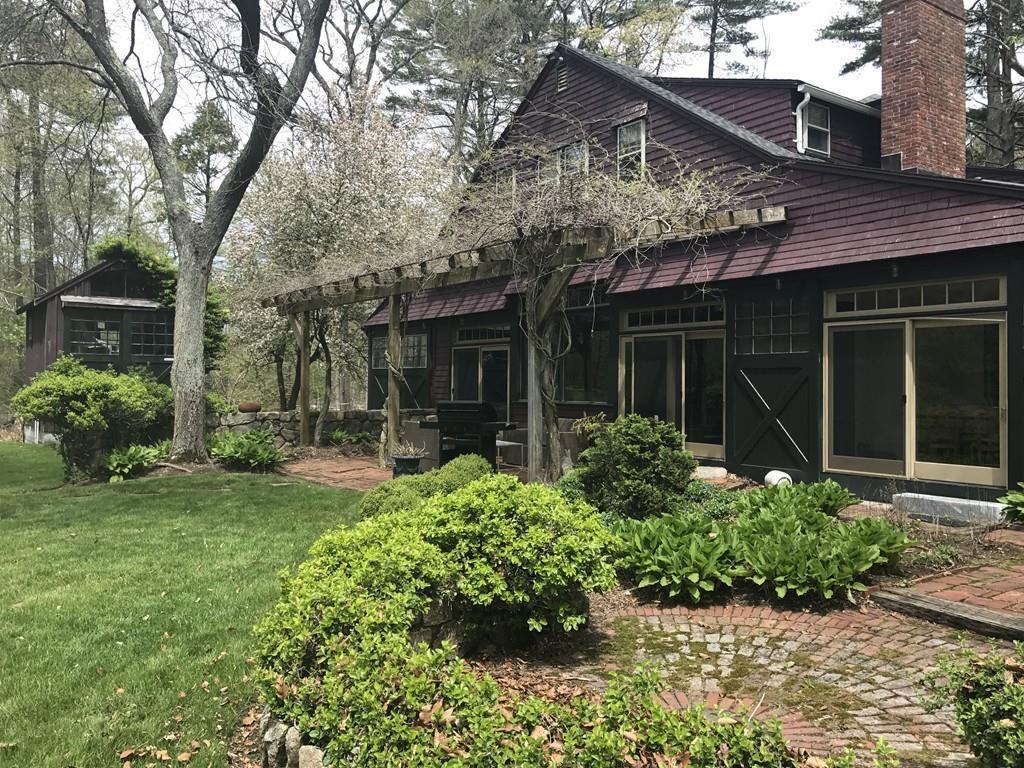 216 Summer St - Photo 2 of 25