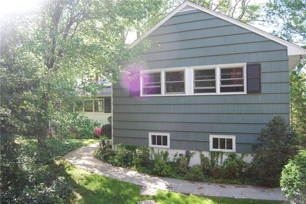 11 Pokahoe Dr - Photo 3 of 23