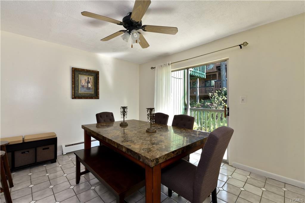 263 Coachlight Square - Photo 3 of 10