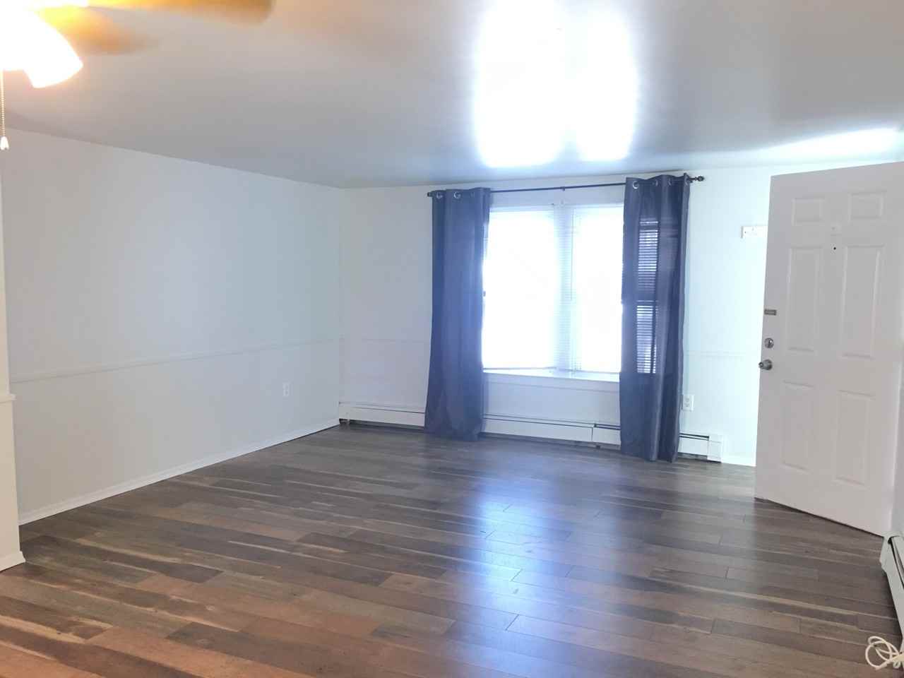 10 Montauk Highway - Photo 2 of 8