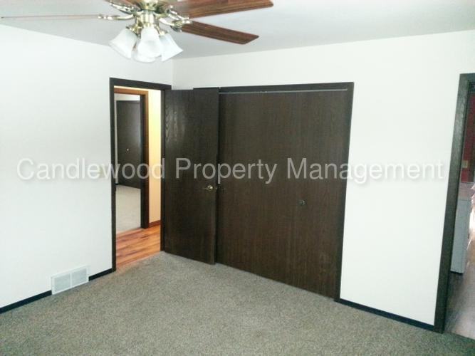 2100 Roosevelt Dr - Photo 2 of 9