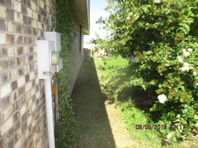 3617 Yellow Rose St - Photo 2 of 10