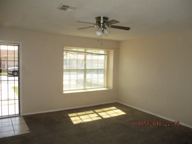 3617 Yellow Rose St - Photo 3 of 10