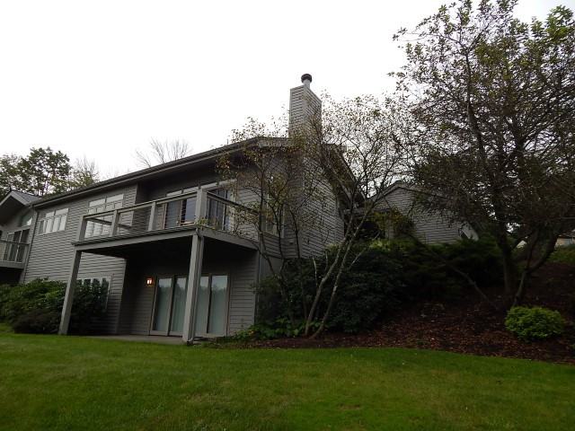 743 Greens - Photo 3 of 33