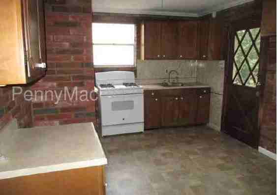 18 Wilson Ave - Photo 3 of 7