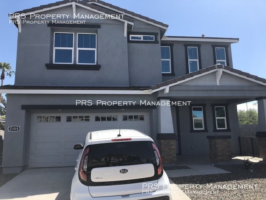 2359 S Wycliff Cir - Photo 2 of 20