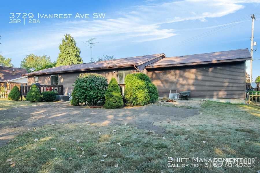 3729 Ivanrest Ave SW - Photo 3 of 19