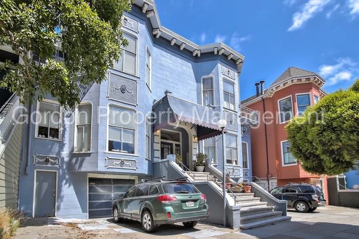 1364 Grove St - Photo 3 of 39