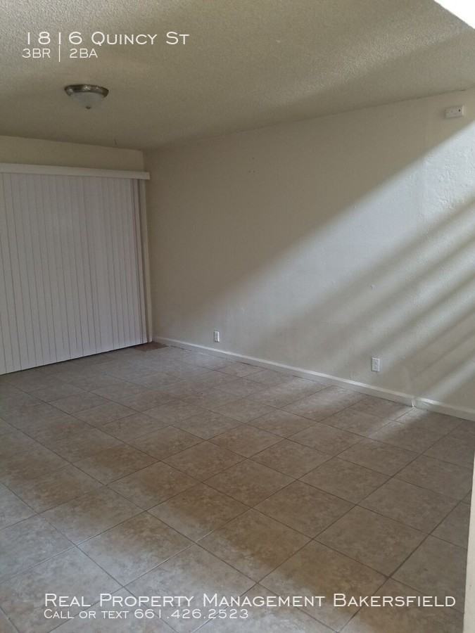 1816 Quincy St - Photo 3 of 10