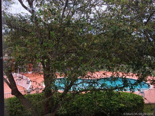 10225 SW 20th St - Photo 3 of 8