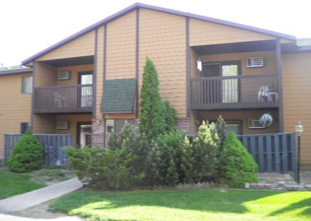 200 Sarah Ln - Photo 2 of 24