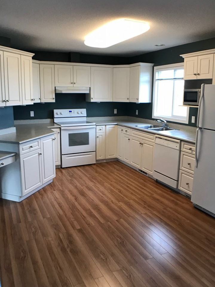 105 805-105 Loutit Rd - Photo 2 of 25