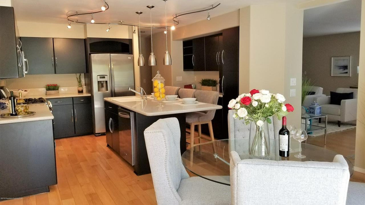 1501 Creekside Ct - Photo 2 of 35