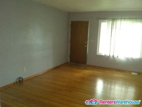 413 Joseph Dr - Photo 2 of 10