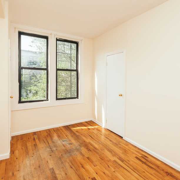 Stanhope St & Knickerbocker Ave