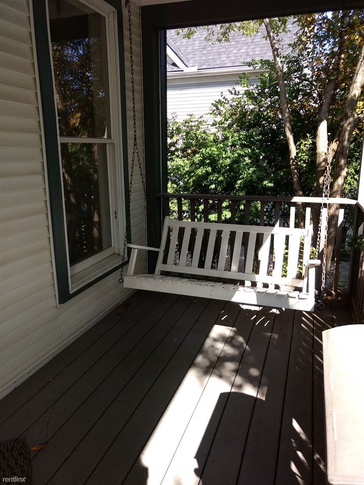 724 W Washington St - Photo 2 of 10