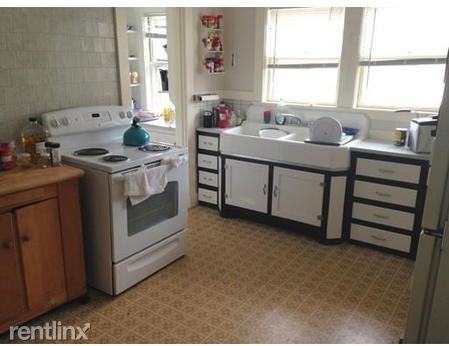 62 Newport St - Photo 3 of 10