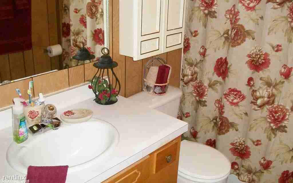 409 Indian Trail Cir - Photo 2 of 16