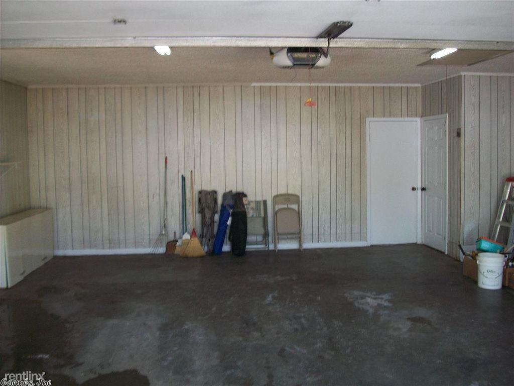 409 Indian Trail Cir - Photo 3 of 16