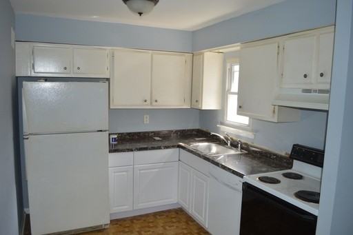 14 Kern St - Photo 2 of 13