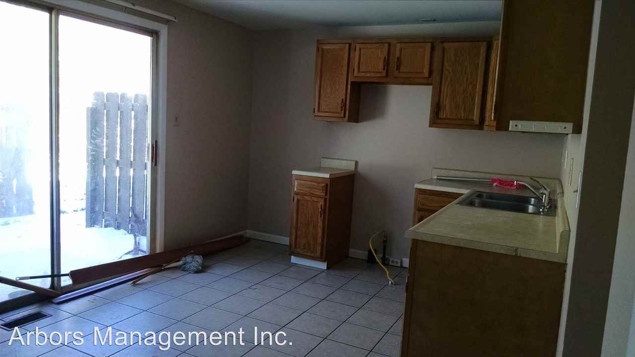 3271 Langfitt Ave - Photo 2 of 5